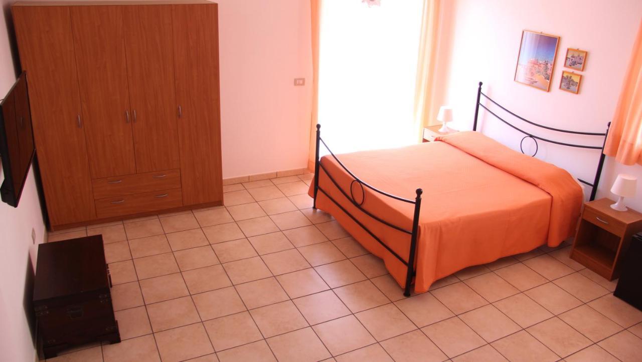 Fragolina B&B Furci Siculo Exteriér fotografie