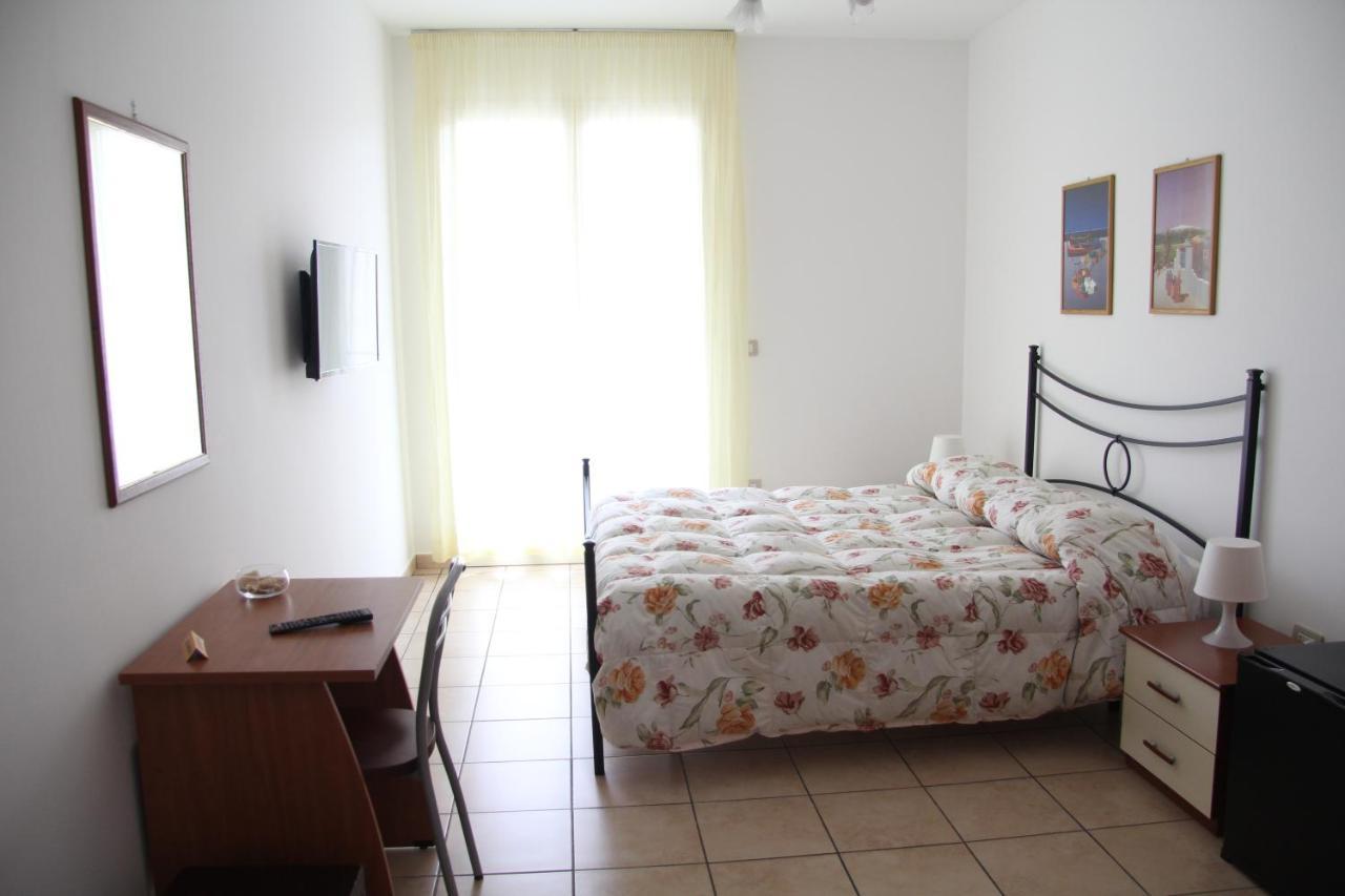 Fragolina B&B Furci Siculo Exteriér fotografie