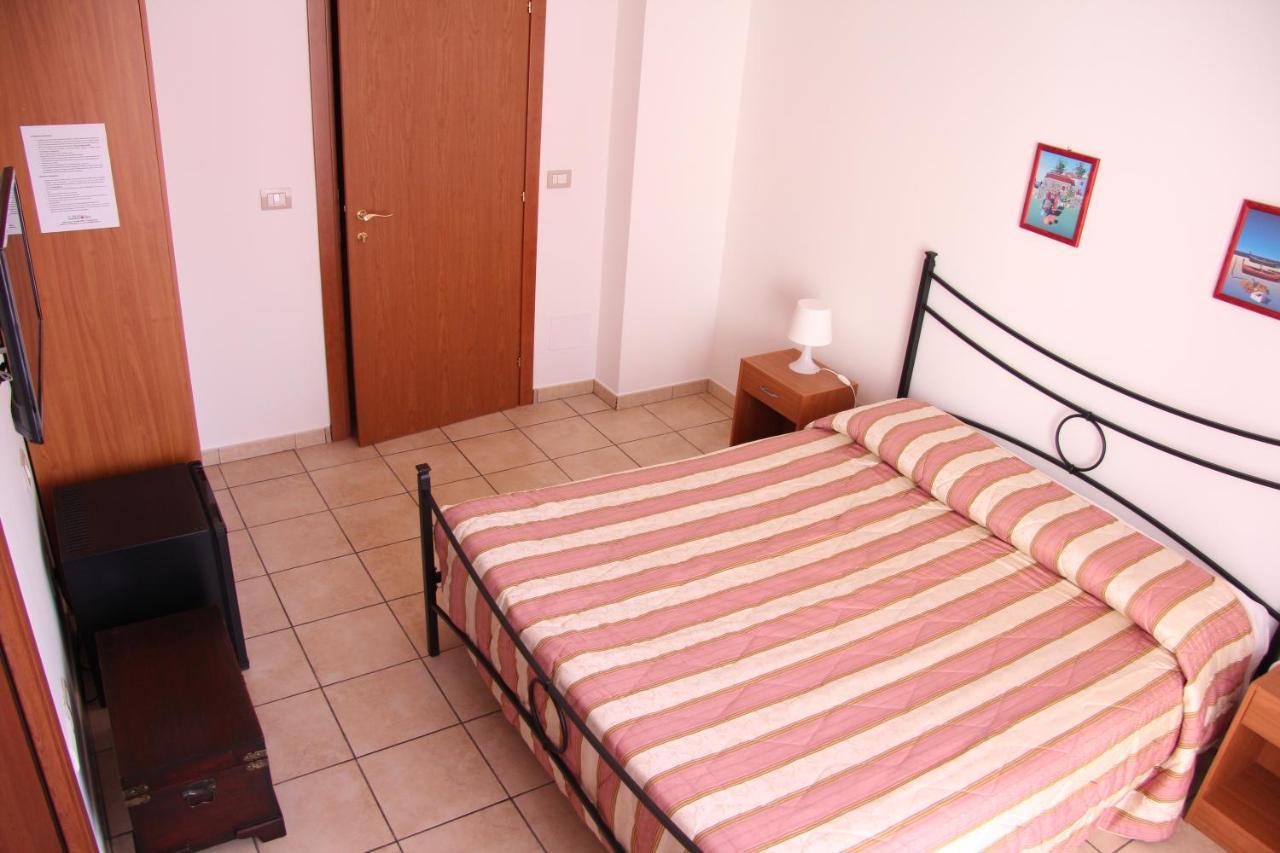 Fragolina B&B Furci Siculo Exteriér fotografie