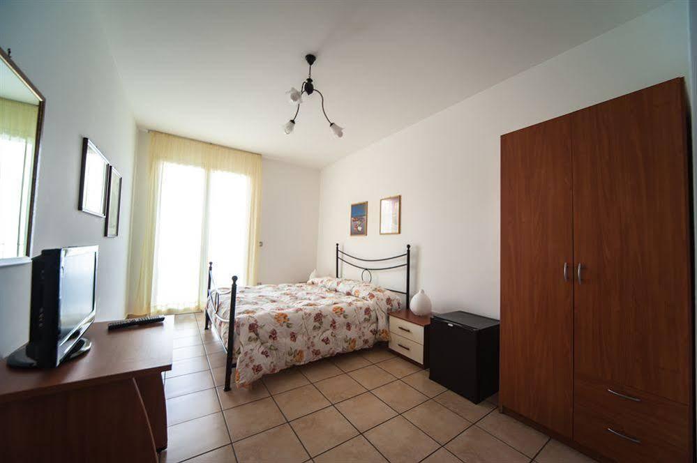 Fragolina B&B Furci Siculo Exteriér fotografie