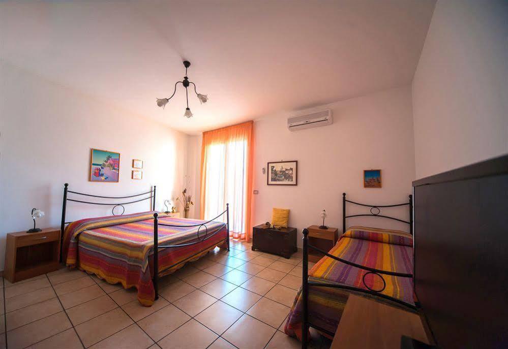 Fragolina B&B Furci Siculo Exteriér fotografie