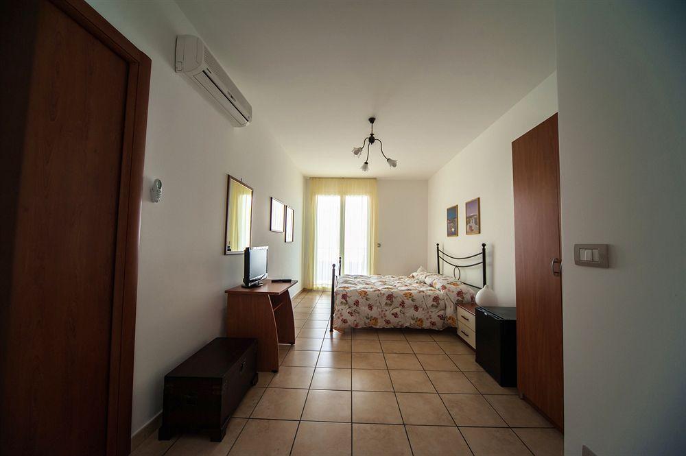 Fragolina B&B Furci Siculo Exteriér fotografie