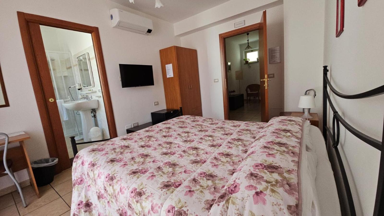 Fragolina B&B Furci Siculo Exteriér fotografie