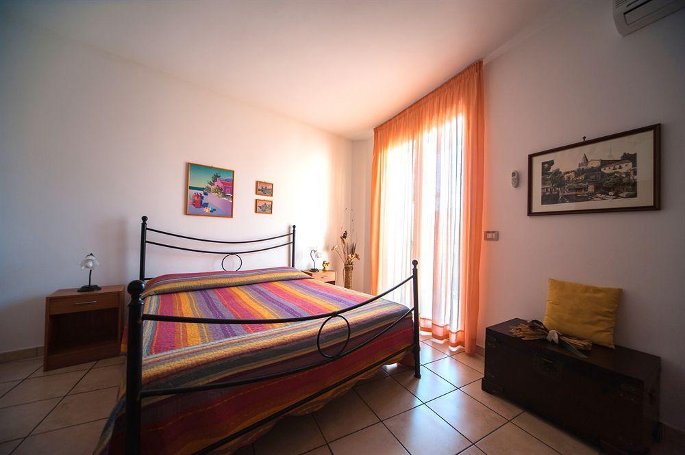 Fragolina B&B Furci Siculo Exteriér fotografie